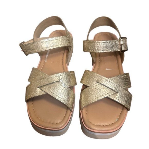 DONALD J PLINER Leather Platino Strap Sandals Size 8 Gold Sparkle Lug Sole EUC - Picture 7 of 17